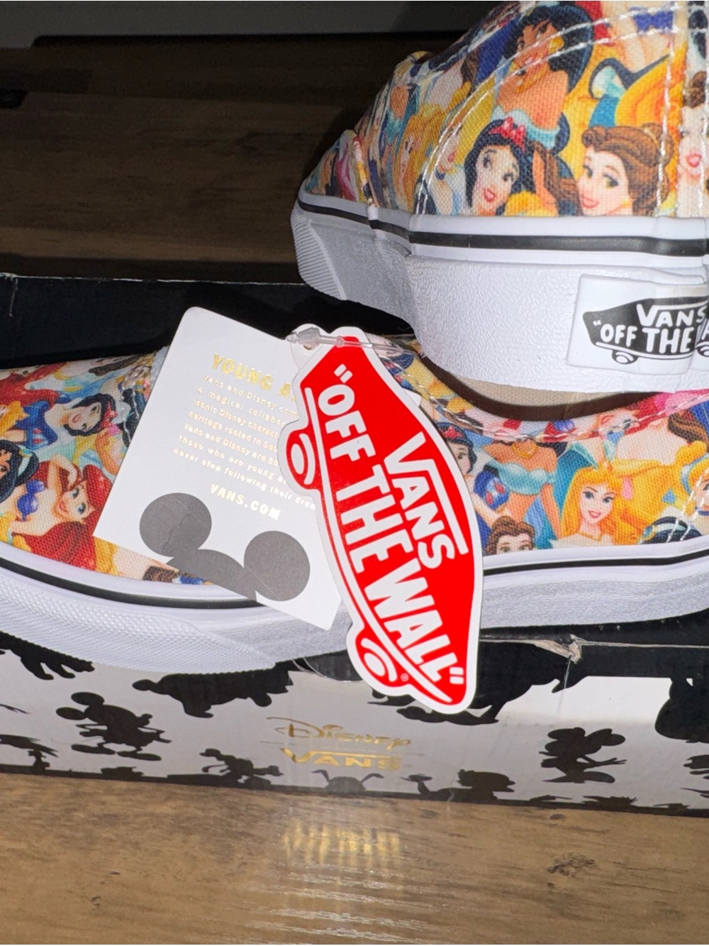 Disney x Vans Authentic Multi Princess Shoes Kids 2.5 NWT Rare - Picture 3 of 6